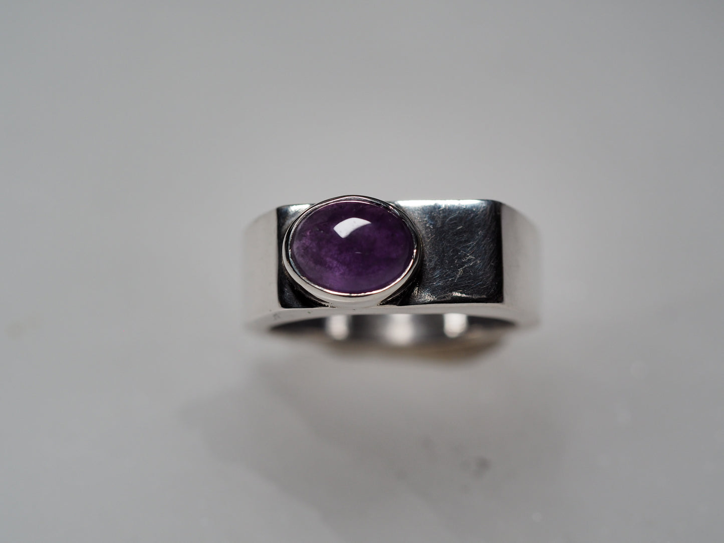 Simple Square Amethist Ring