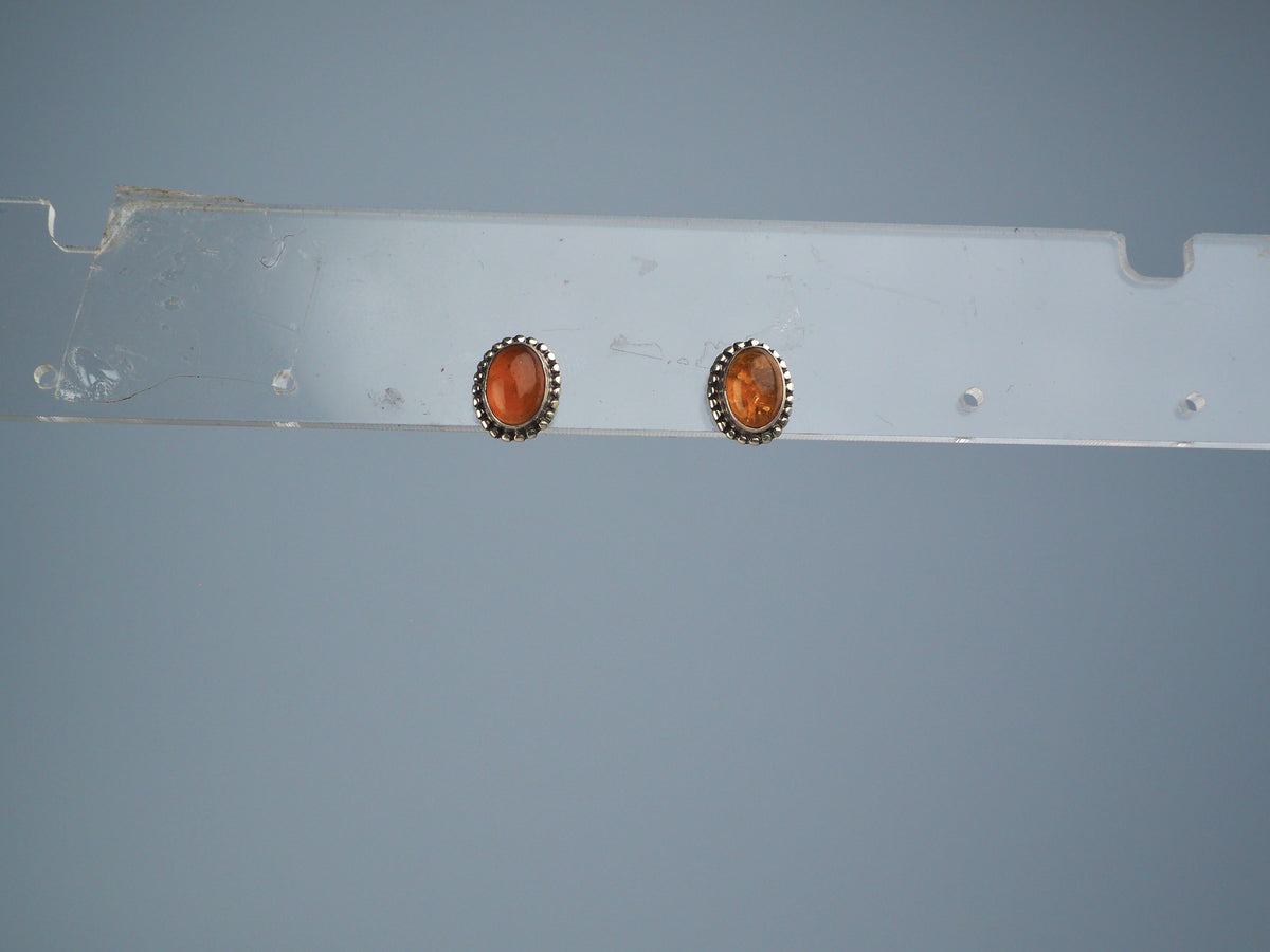 Amber stud earring Silver 925