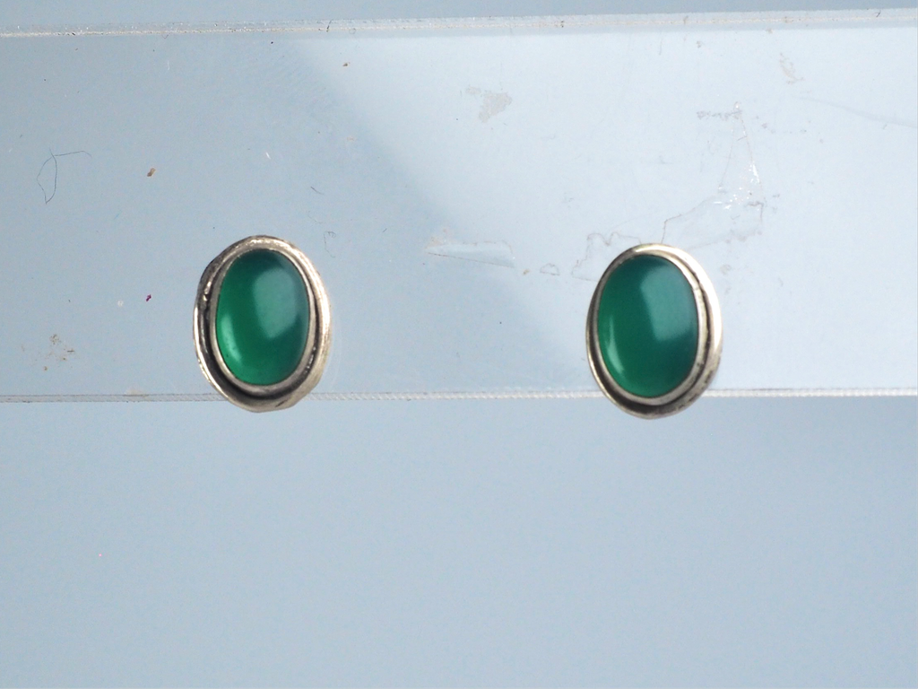 Green Onyx stud earring Silver 925