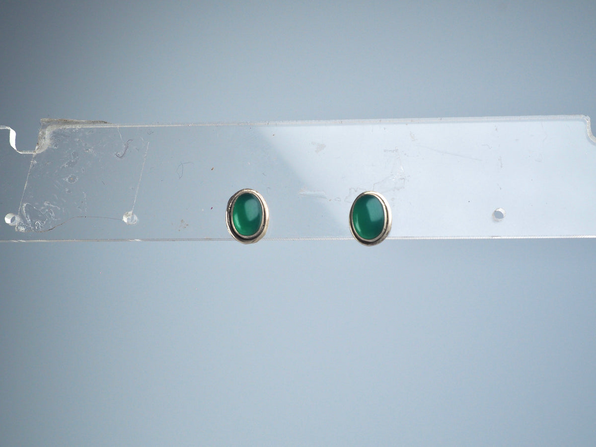 Green Onyx stud earring Silver 925