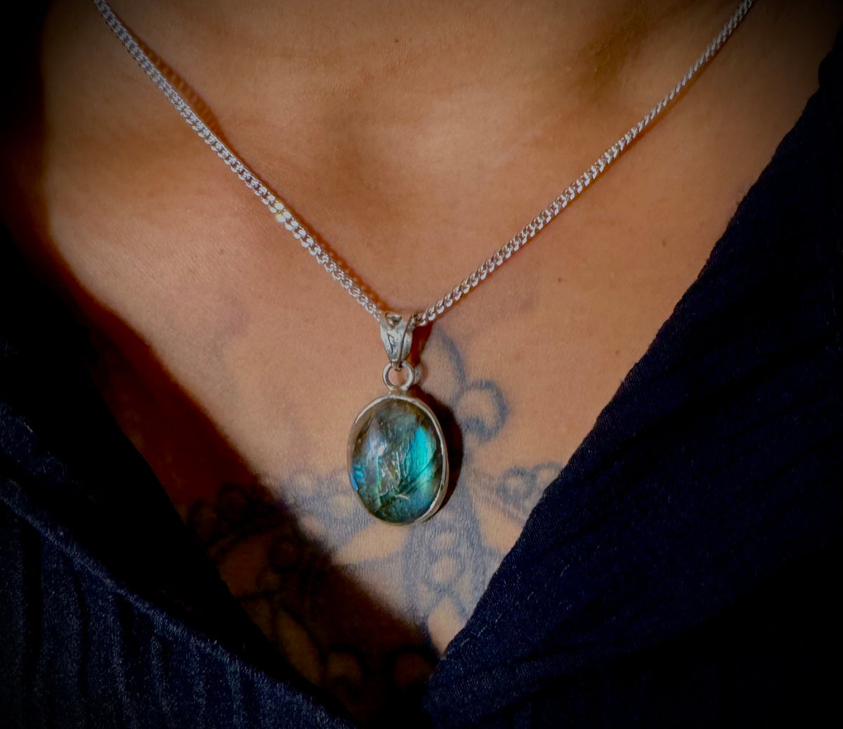 Luminous Labradorite Oval Pendant