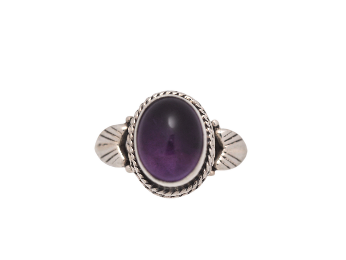Leafi Amethist Ring