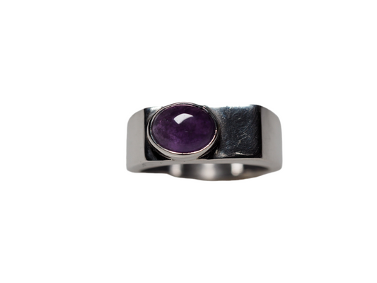 Simple Square Amethist Ring