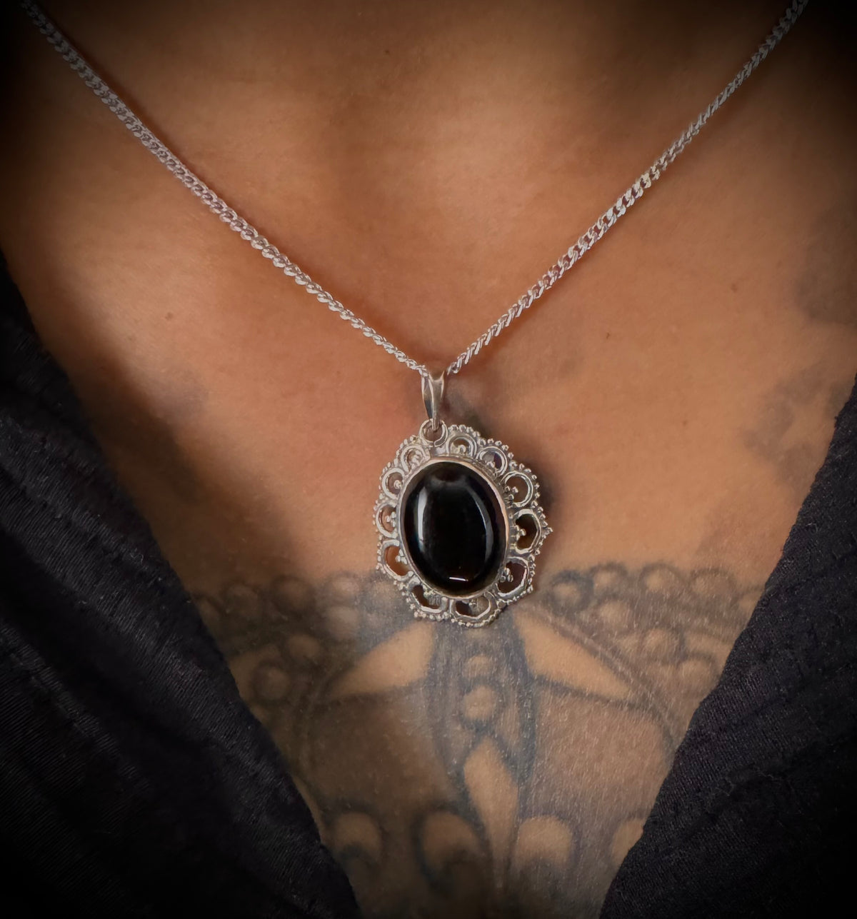 Onyx Shadow Flo Pendant