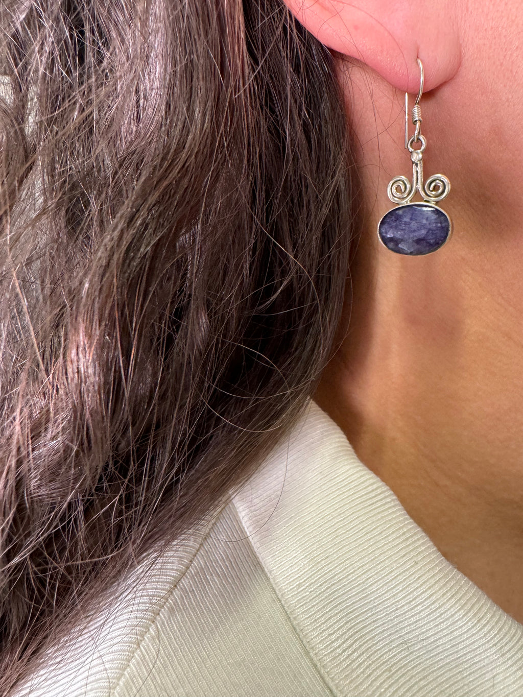 Blue Sapphire Earpiece gemstone Afmaken opspliten.
