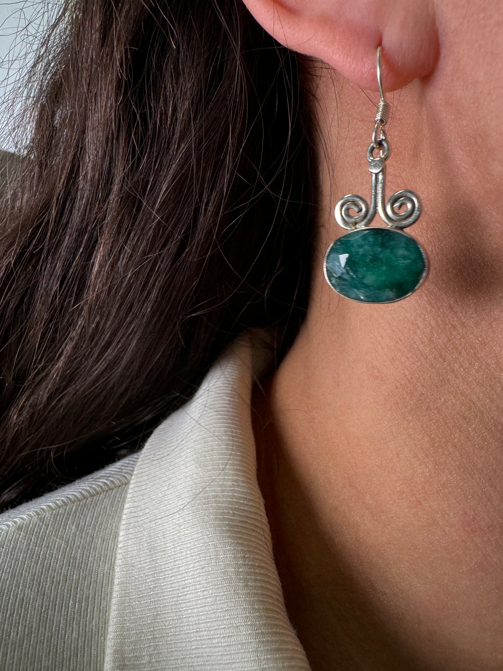 Blue Sapphire Earpiece gemstone Afmaken opspliten.
