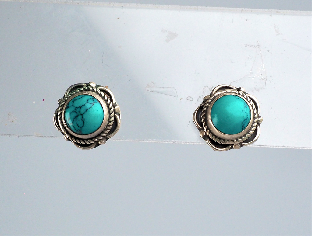 Turqoise stud earring Silver 925