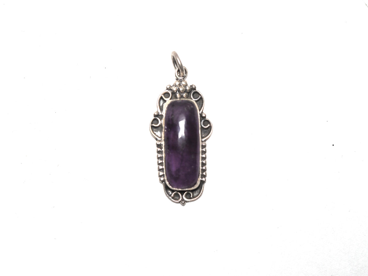 Req Amethist pendant