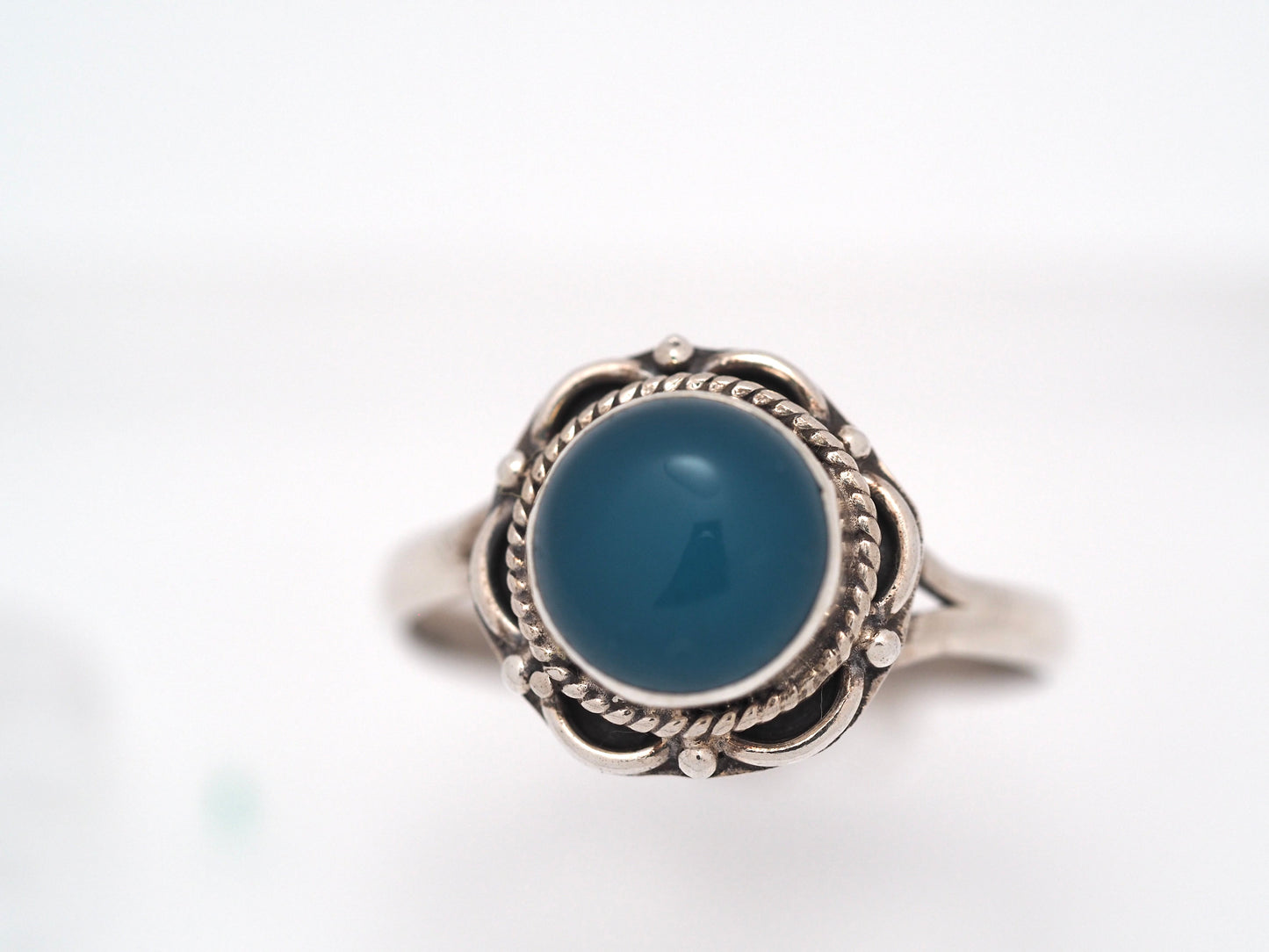 Flow Blue Agate Ring